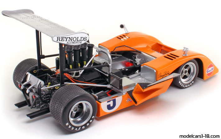 1969 - McLaren M8B High Wing GMP 1/18 (Оранжевый / Серебристый) Открывающиеся части