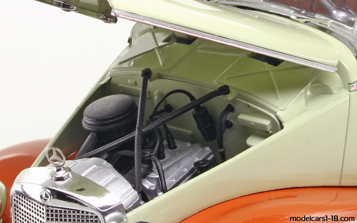 1949 - Mercedes 170 S (W191) Signature Models 1/18 (Белый / Оранжевый) Двигатель