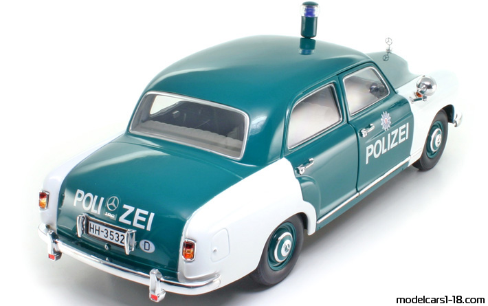 1953 - Mercedes 180 (W120) Police Revell 1/18 (Зелёный / Белый) Задняя правая сторона