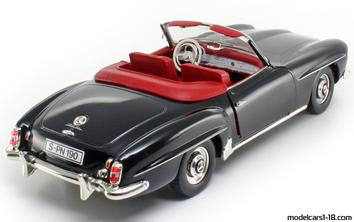 1955 - Mercedes 190 SL (R121) ERTL 1/18 (Чёрный) Задняя правая сторона