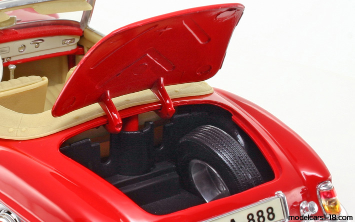 1955 - Mercedes 190 SL (R121) Maisto 1/18 (Kрасный) Багажник / Поднимающиеся фары