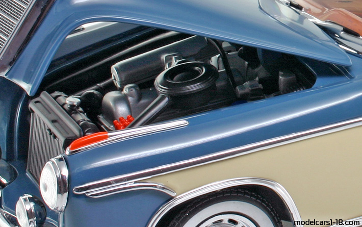 1956 - Mercedes 220 SE (W180) Sun Star 1/18 (Синий / Белый) Двигатель