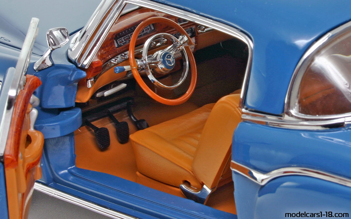 1956 - Mercedes 220 SE (W180) Sun Star 1/18 (Синий) Интерьер панель приборов