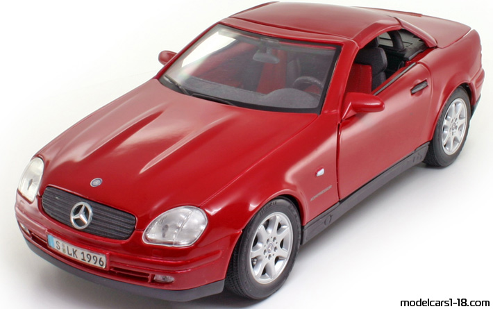 1997 - Mercedes 230 SLK (R170) Maisto 1/18 (Yellow) Передняя левая сторона