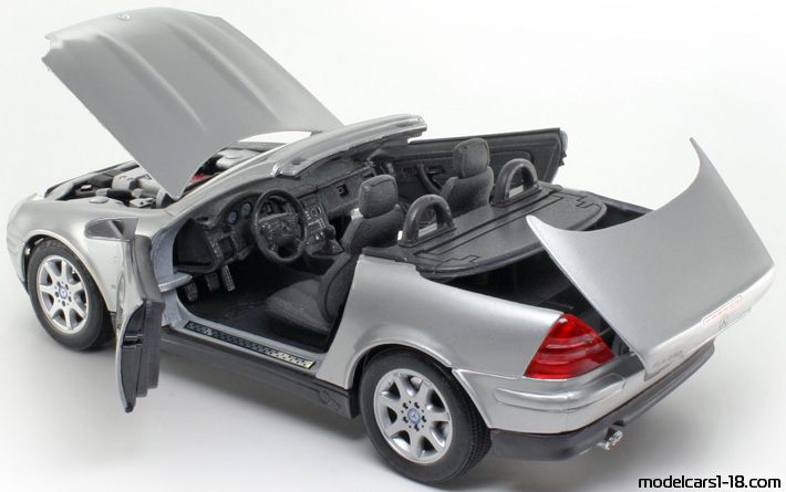 1997 - Mercedes 230 SLK (R170) Maisto 1/18 (Серебристый) Открывающиеся части