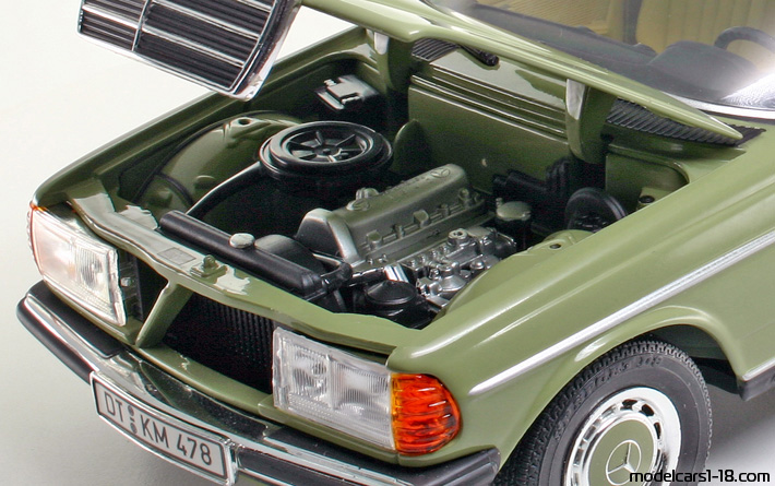 1976 - Mercedes 240 D (W123) Revell 1/18 (Коричневый) Двигатель