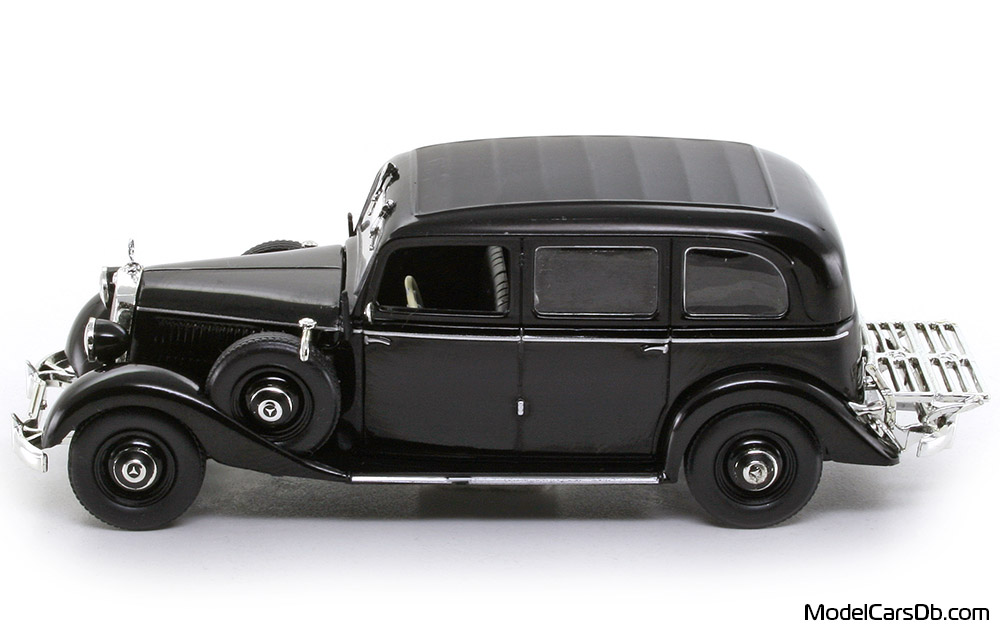 1937 - Mercedes 260 D Pullman (W138) DeAgostini 1/43 (Чёрный) Сторона