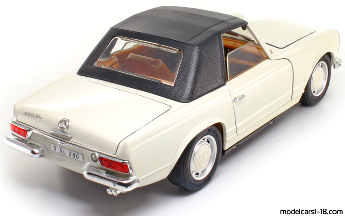 1963 - Mercedes 280 SL (W113) Techno Giodi 1/18 (Белый) Задняя правая сторона