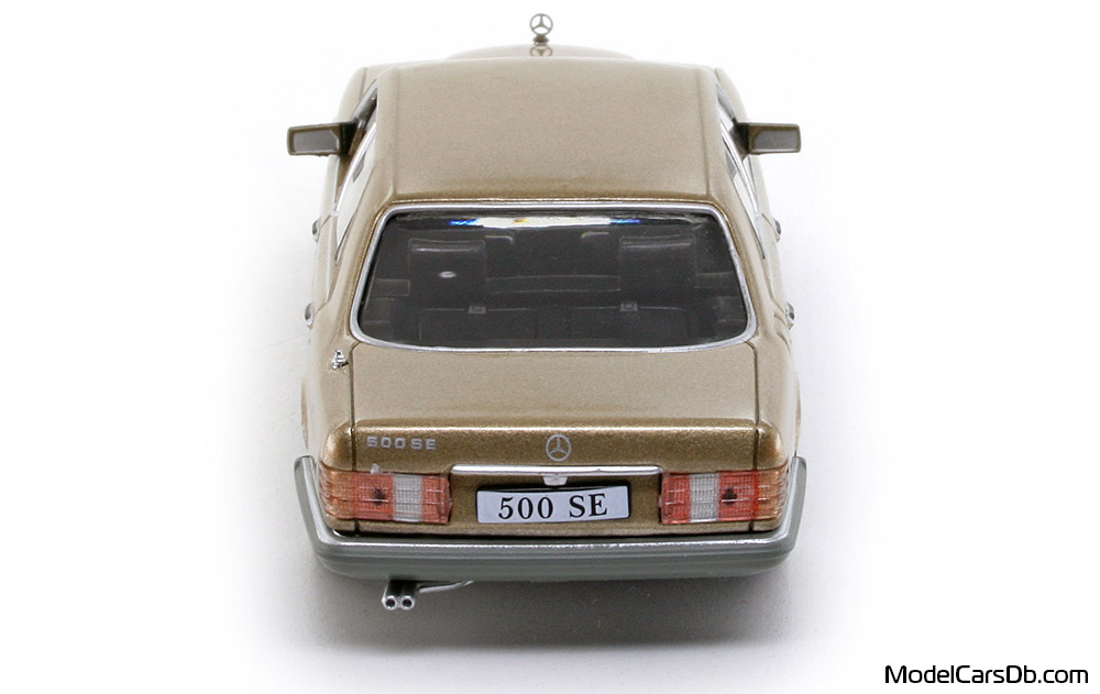 1979 - Mercedes 500 SE (W126) DeAgostini 1/43 (Оранжевый / Серый ) Сзади