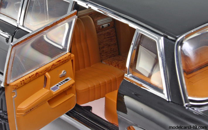 1966 - Mercedes 600 Pullman (W100) Sun Star 1/18 (Чёрный) Багажник / Поднимающиеся фары