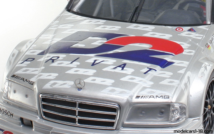 1994 - Mercedes C 180 DTM (W202) UT 1/18 (Серебристый / Светло-серебристый) Двигатель