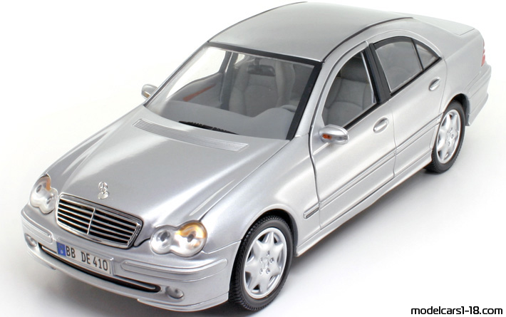 2000 - Mercedes C 320 (W203) Anson 1/18 (Серебристый) Передняя левая сторона