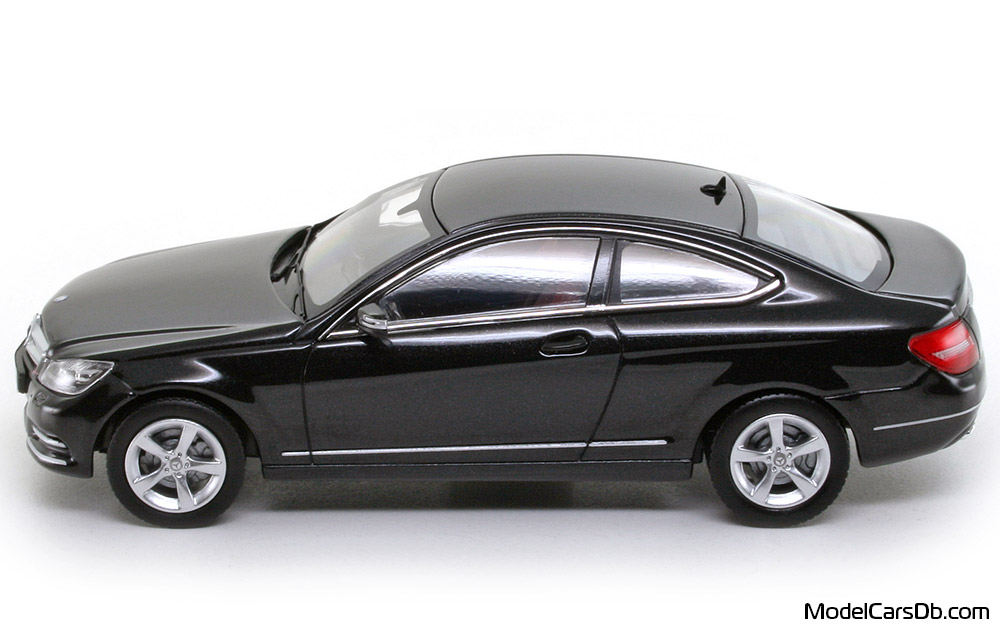 2011 - Mercedes C 350 Coupe (C204) Norev 1/43 (Чёрный) Сторона
