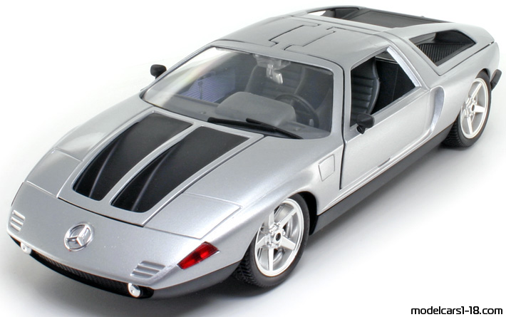 1969 - Mercedes C111 Concept Guiloy 1/18 (Синий / Синий) Передняя левая сторона