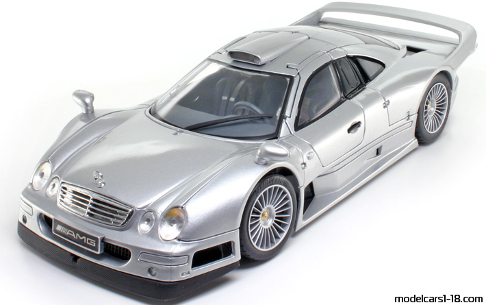 1998 - Mercedes CLK GTR Maisto 1/18 (Серебристый) Передняя левая сторона