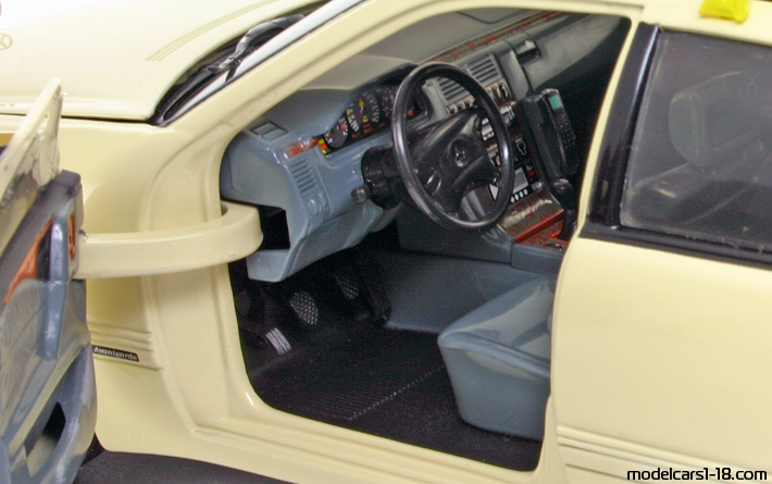2001 - Mercedes E 320 (W210) Taxi Sun Star 1/18 (Белый) Интерьер панель приборов