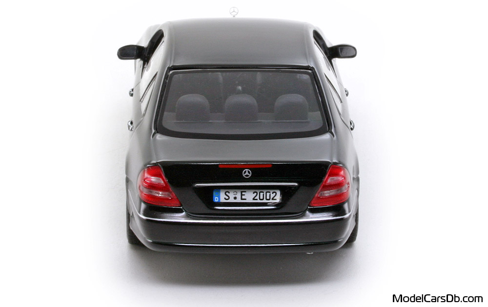 2002 - Mercedes E 320 (W211) Minichamps 1/43 (Синий) Сзади