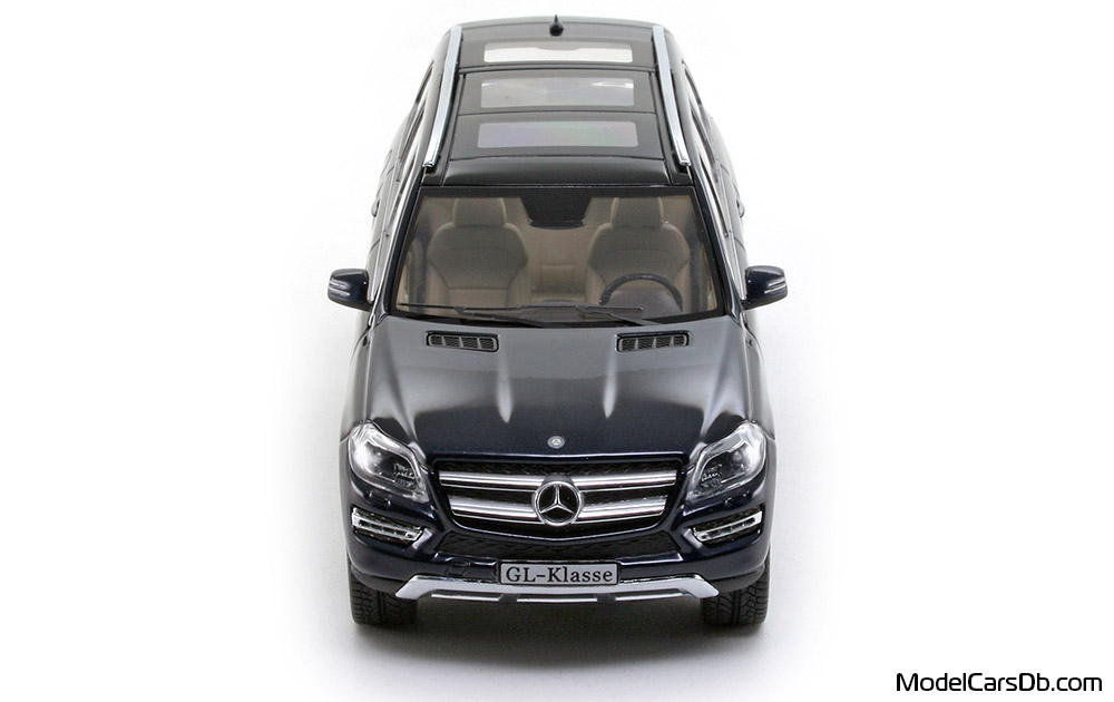 2012 - Mercedes GL 500 (X166) Norev 1/43 (Синий) Спереди