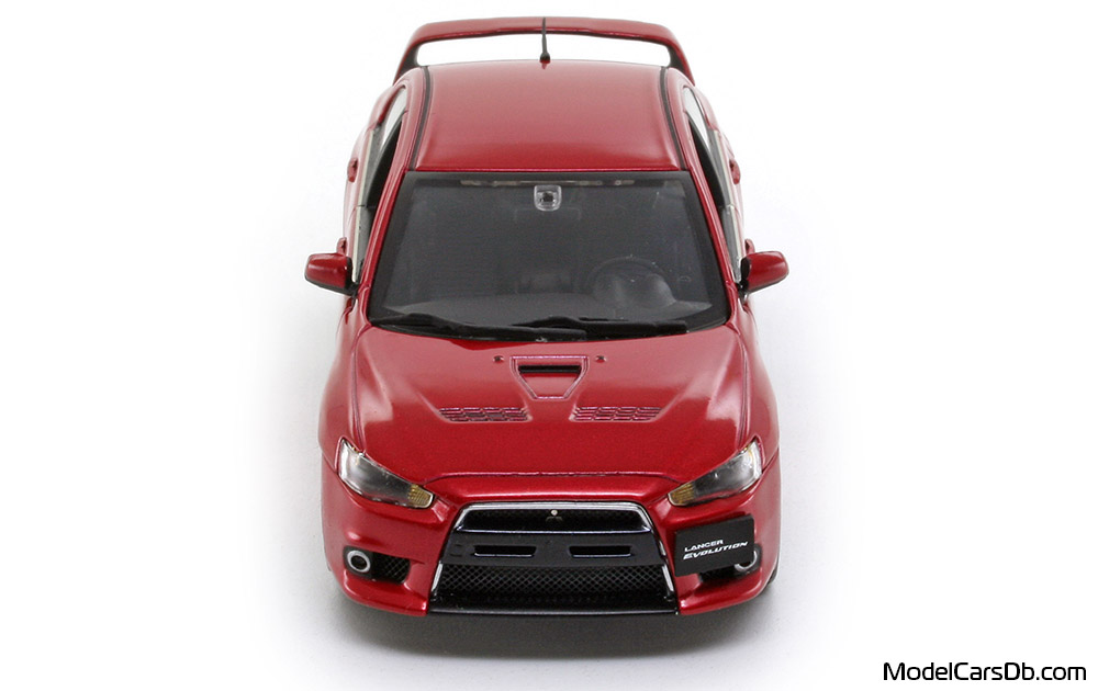 2008 - Mitsubishi Lancer EVO X Vitesse 1/43 (Kрасный) Спереди
