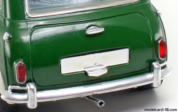 1964 - Morris Mini Cooper 1275S Majorette 1/16 (Зелёный / Белый) Багажник / Поднимающиеся фары
