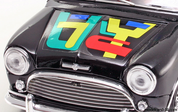 1964 - Morris Mini Cooper S Solido 1/16 (Чёрный) Двигатель