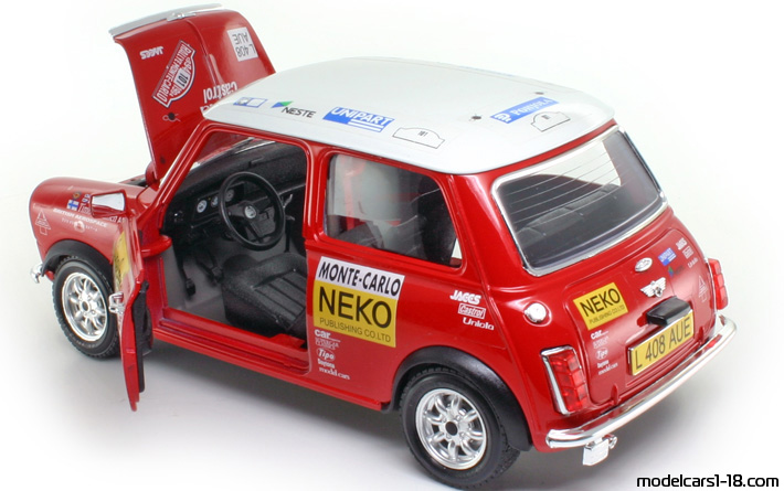 1994 - Morris Mini Cooper Bburago 1/16 (Kрасный / Белый) Открывающиеся части