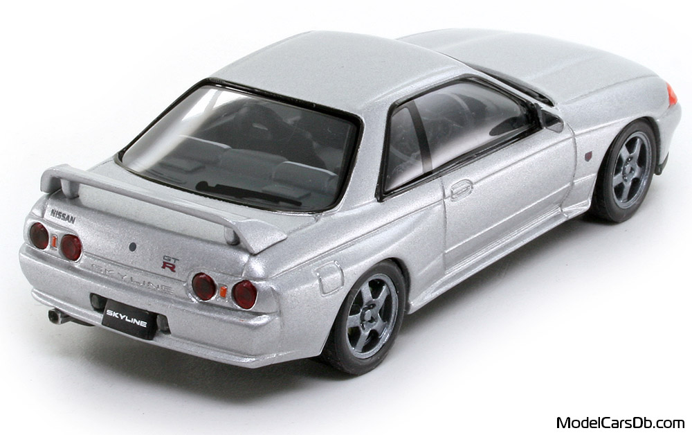 1989 - Nissan Skyline GT-R (R32) EBBRO 1/43 (Серебристый) Задняя правая сторона
