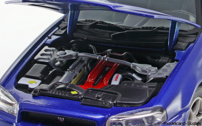 2002 - Nissan Skyline GT-R (R34) Motor Max 1/18 (Синий) Двигатель