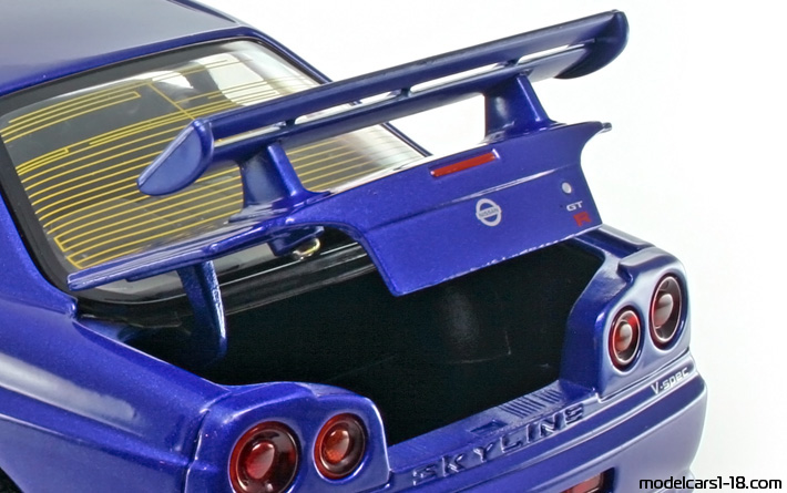 2002 - Nissan Skyline GT-R (R34) Motor Max 1/18 (Синий) Багажник / Поднимающиеся фары