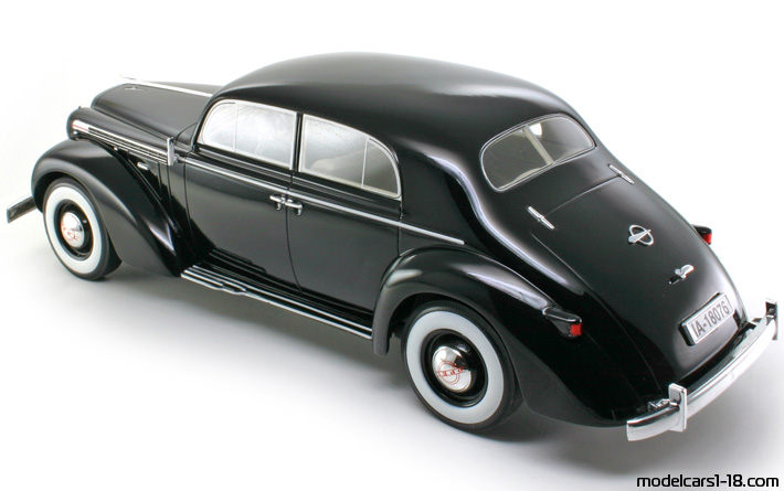 1938 - Opel Admiral BoS Models 1/18 (Чёрный) Открывающиеся части