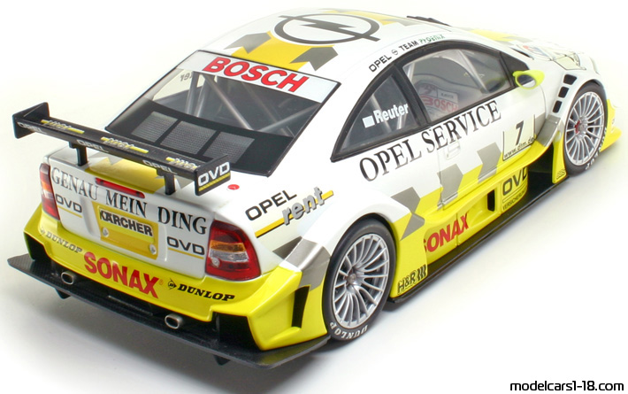 2000 - Opel Astra V8 DTM Action Collectibles 1/18 (Белый / Жёлтый) Задняя правая сторона