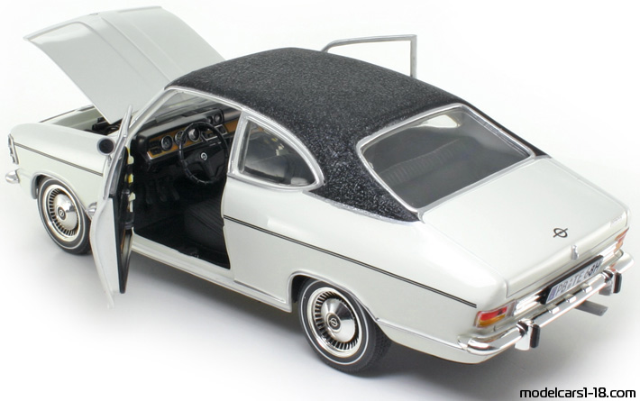 1967 - Opel Olympia Revell 1/18 (Белый / Чёрный) Открывающиеся части