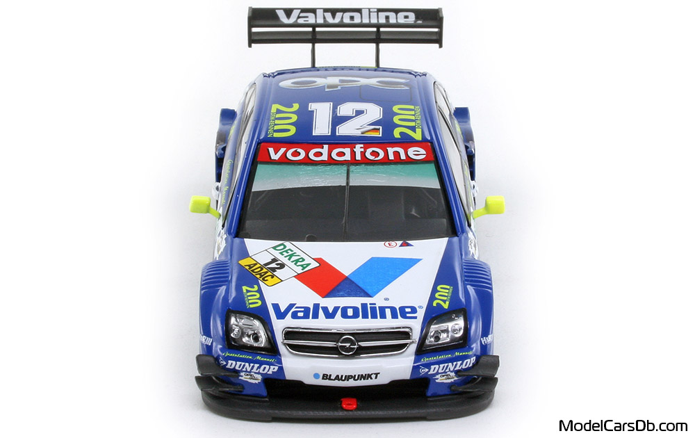 2005 - Opel Vectra GTS V8 DTM Minichamps 1/43 (Синий / Белый) Спереди