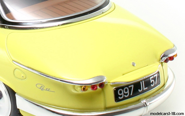 1961 - Panhard PL 17 Solido 1/18 (Жёлтый / Чёрный) Багажник / Поднимающиеся фары
