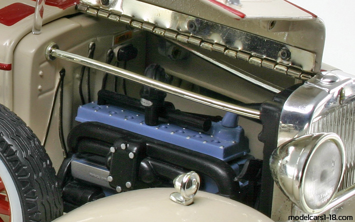 1931 - Peerless Master 8 Anson 1/18 (Золотой  / Kрасный) Багажник / Поднимающиеся фары