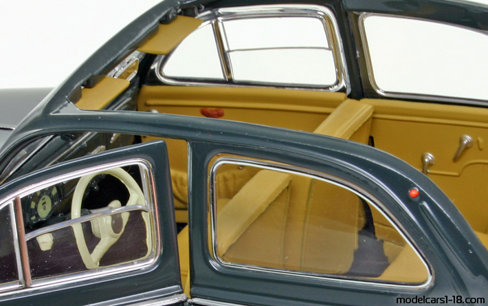 1954 - Peugeot 203 Decouverable Solido 1/18 (Зелёный) Интерьер панель приборов