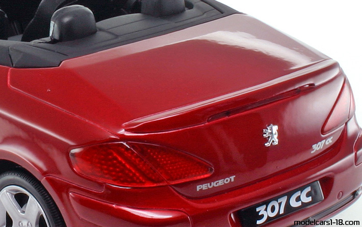 2003 - Peugeot 307 CC Solido 1/18 (Kрасный) Багажник / Поднимающиеся фары