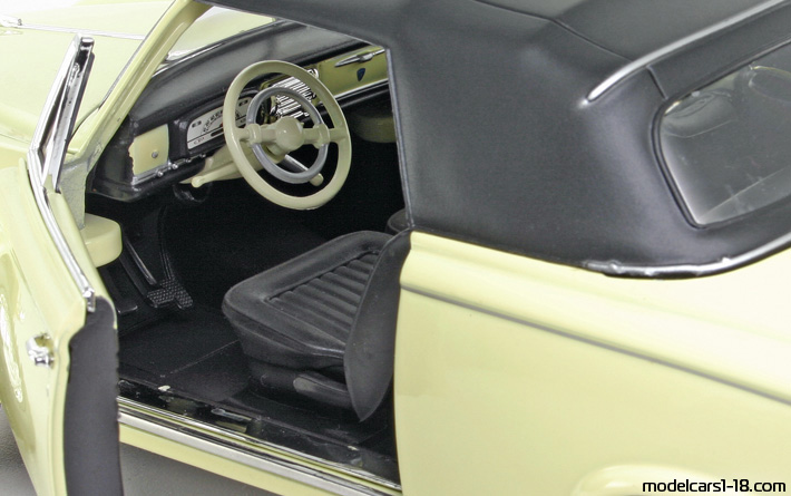 1957 - Peugeot 403 Welly 1/18 (Белый) Интерьер панель приборов