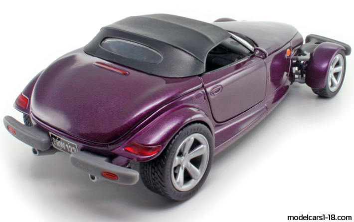 1997 - Plymouth Prowler Anson 1/18 (Фиолетовый) Задняя правая сторона