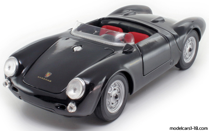 1955 - Porsche 550 A Spyder Maisto 1/18 (Black) Передняя левая сторона