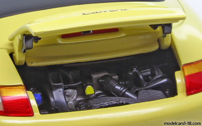 1997 - Porsche 911 Carrera (996) UT 1/18 (Жёлтый) Двигатель