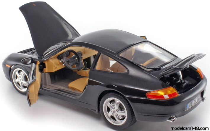 1997 - Porsche 911 Carrera (996) Bburago 1/18 (Чёрный) Открывающиеся части