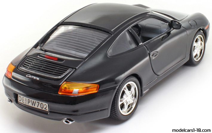 2000 - Porsche 911 Carrera (996) Motor Max 1/18 (Чёрный) Задняя правая сторона