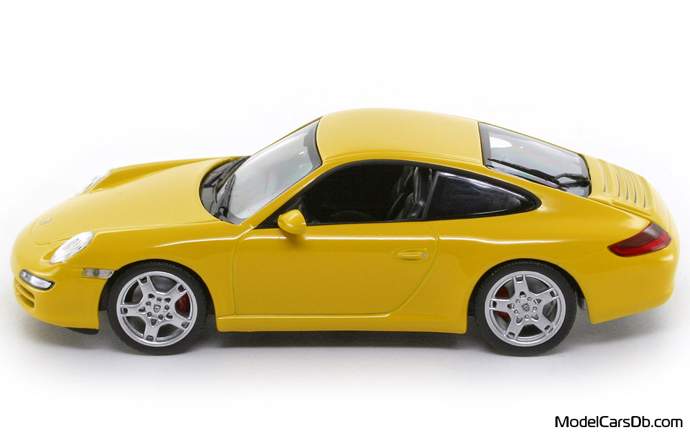 2004 - Porsche 911 Carrera S (997) Minichamps 1/43 (Жёлтый) Сторона