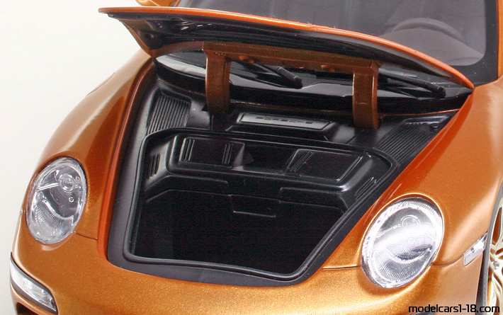 2007 - Porsche 911 Carrera Targa 4S (997) Norev 1/18 (Оранжевый) Багажник / Поднимающиеся фары
