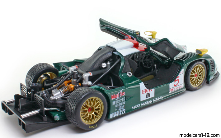 1998 - Porsche 911 GT1 Maisto 1/18 (Зелёный / Kрасный) Открывающиеся части