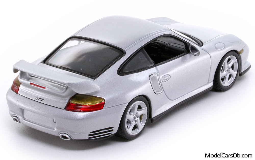 2000 - Porsche 911 GT2 (996) Minichamps 1/43 (Серебристый) Задняя правая сторона