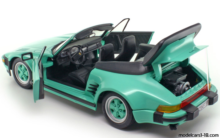 1977 - Porsche 911 Turbo SE Cabriolet 3.3 (930) Revell 1/18 (Зелёный) Открывающиеся части