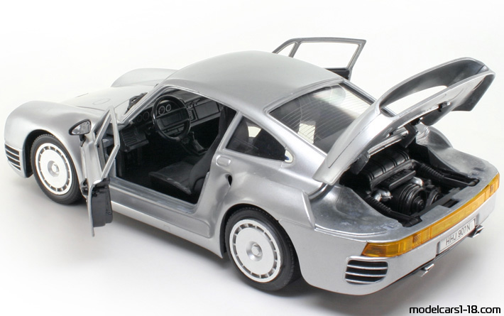 1986 - Porsche 959 Polistil 1/18 (Серебристый) Открывающиеся части