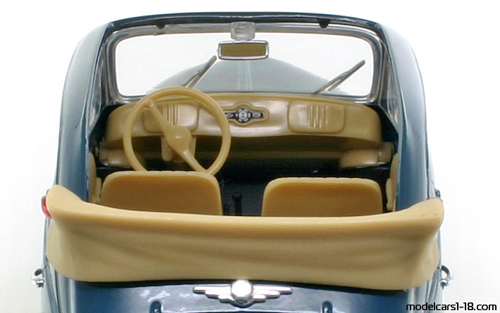 1954 - Renault 4CV Solido 1/17 (Синий) Интерьер панель приборов